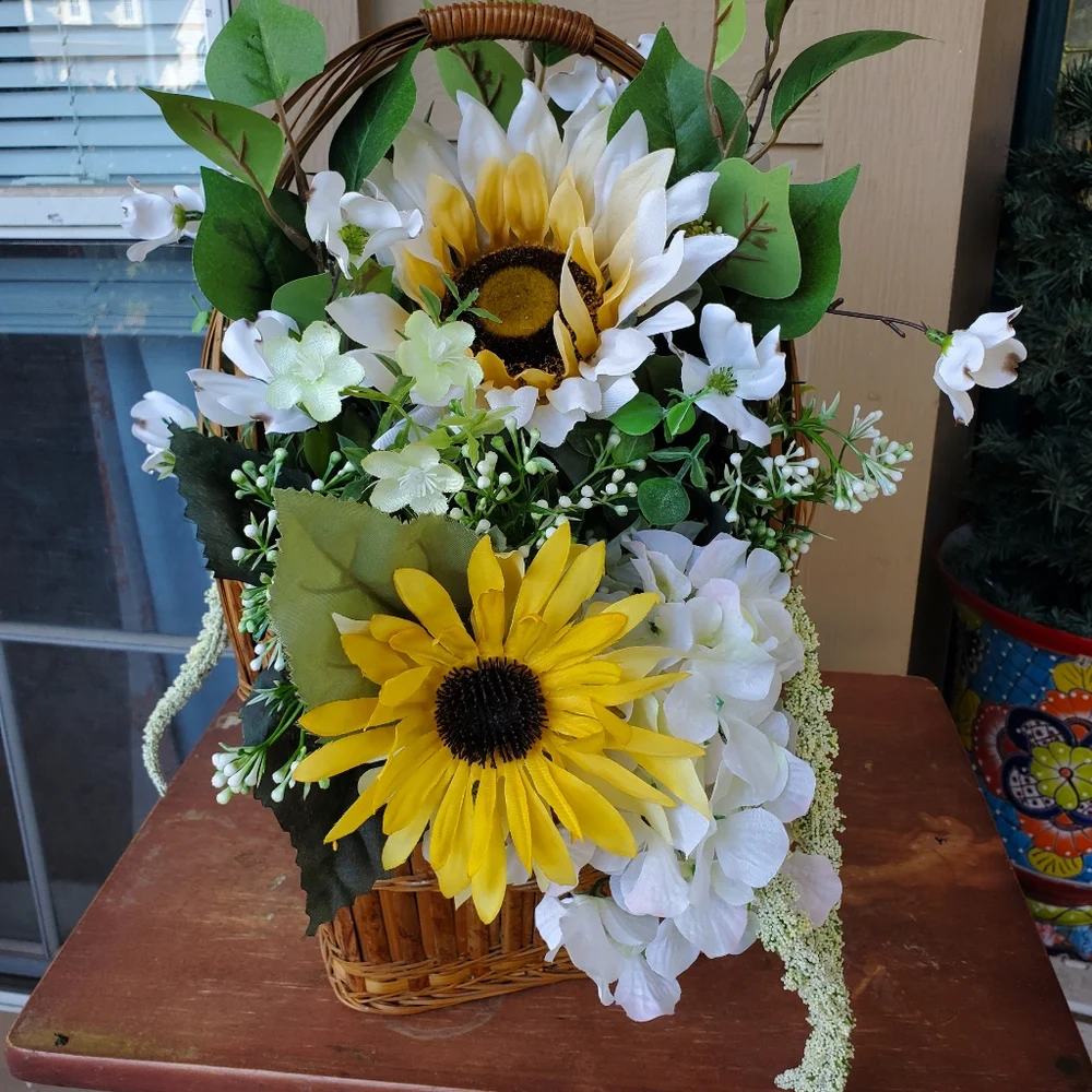 Sunflower Bouquet Basket
